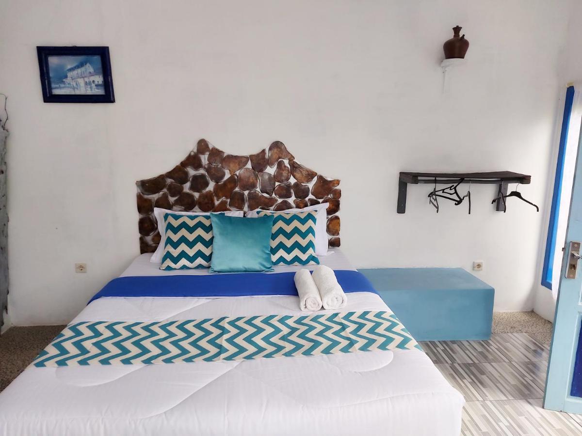 Blue Coral Homestay Karimunjawa Εξωτερικό φωτογραφία