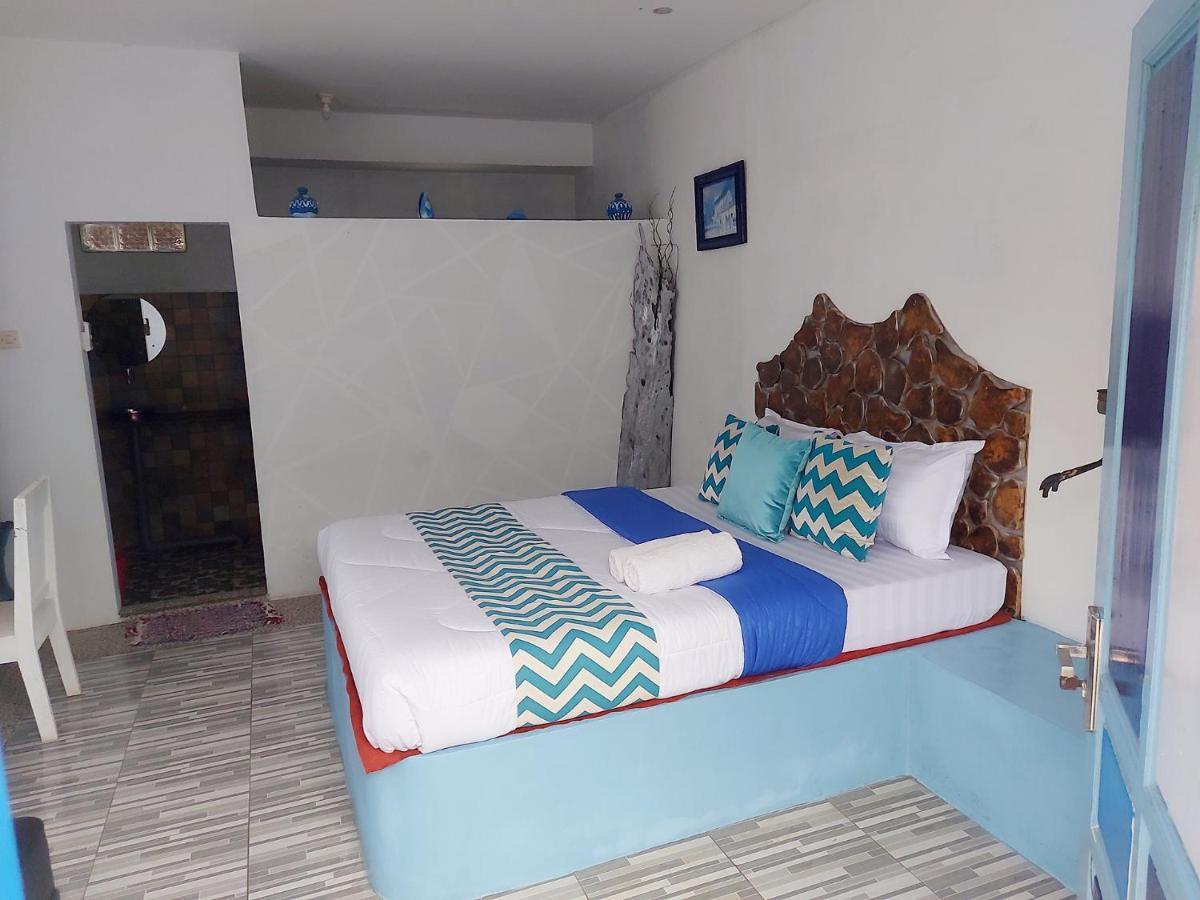Blue Coral Homestay Karimunjawa Εξωτερικό φωτογραφία