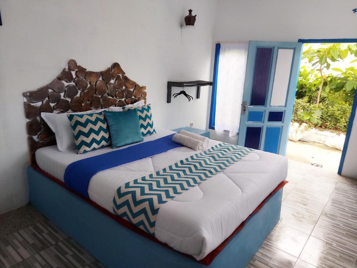 Blue Coral Homestay Karimunjawa Εξωτερικό φωτογραφία