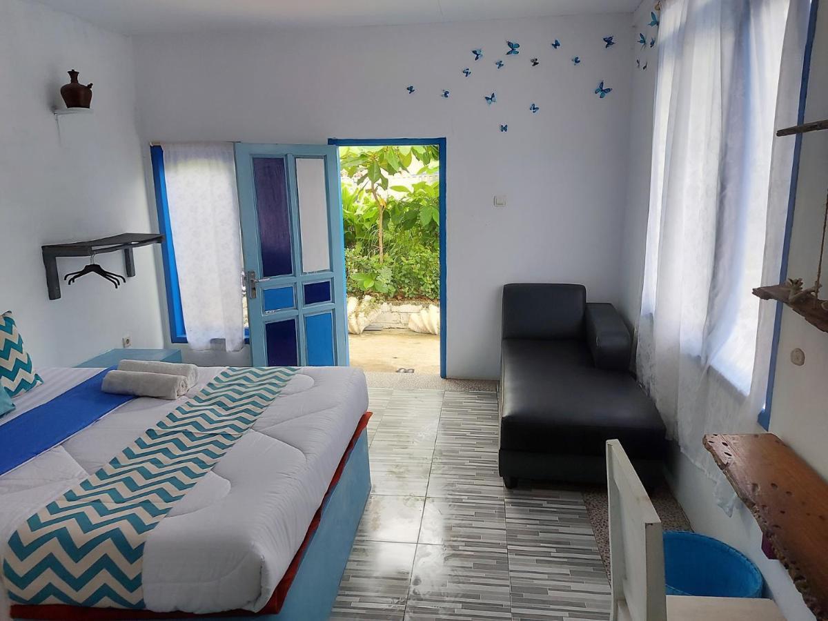 Blue Coral Homestay Karimunjawa Εξωτερικό φωτογραφία