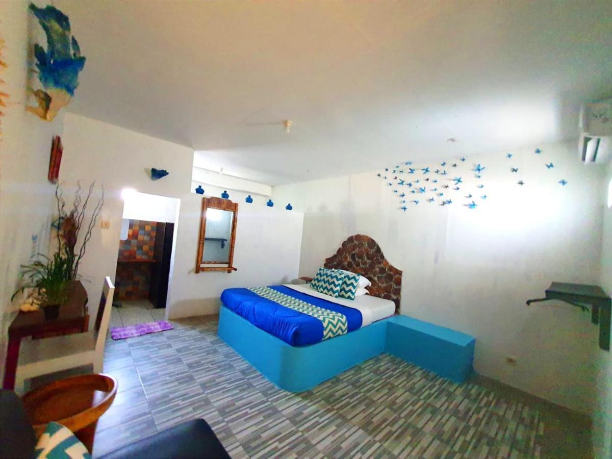 Blue Coral Homestay Karimunjawa Εξωτερικό φωτογραφία