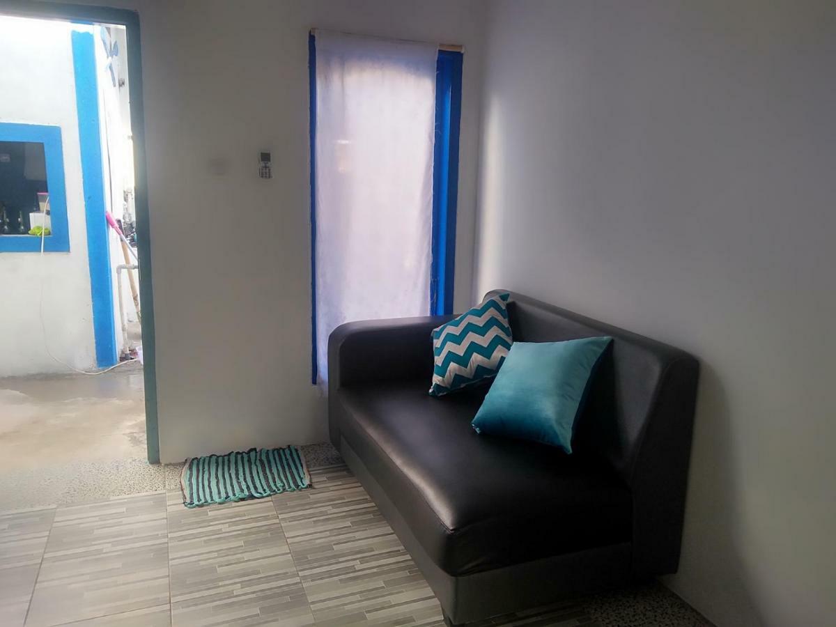 Blue Coral Homestay Karimunjawa Εξωτερικό φωτογραφία