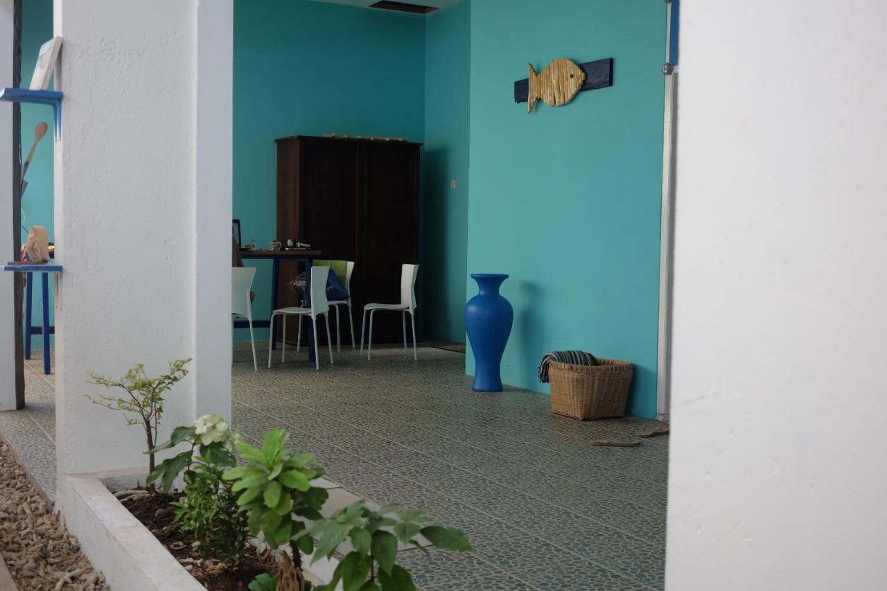 Blue Coral Homestay Karimunjawa Εξωτερικό φωτογραφία